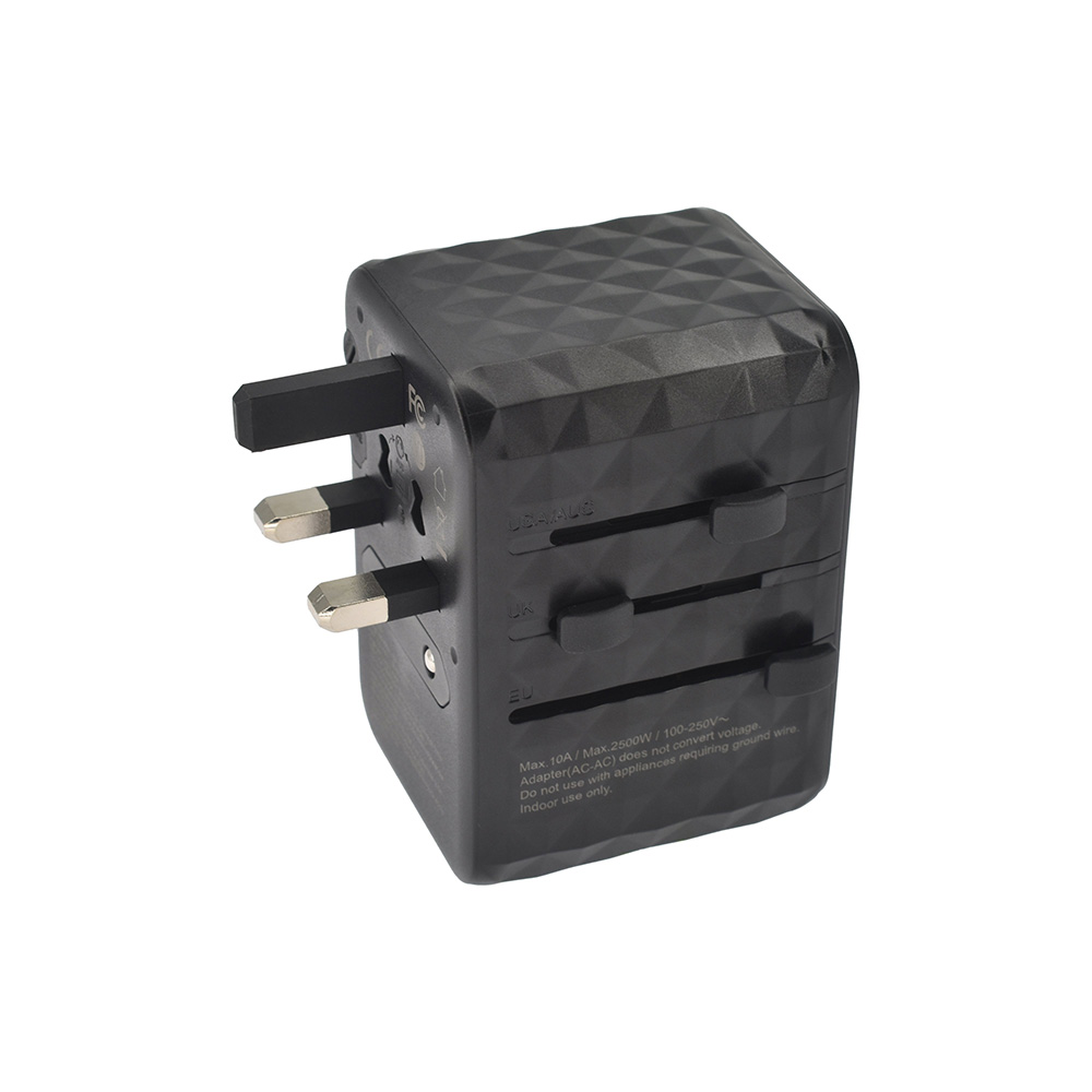 World travel adapter 65W GaN universal 2
